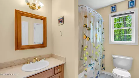 Bath - 645 Reed Rd, Jackson, NJ 08527 photo 3 of 3