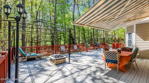 Exterior - 645 Reed Rd, Jackson, NJ 08527 photo 16 of 20