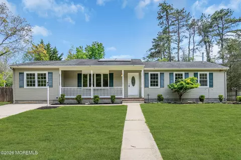 1932 12th Ave, Toms River, NJ 08757