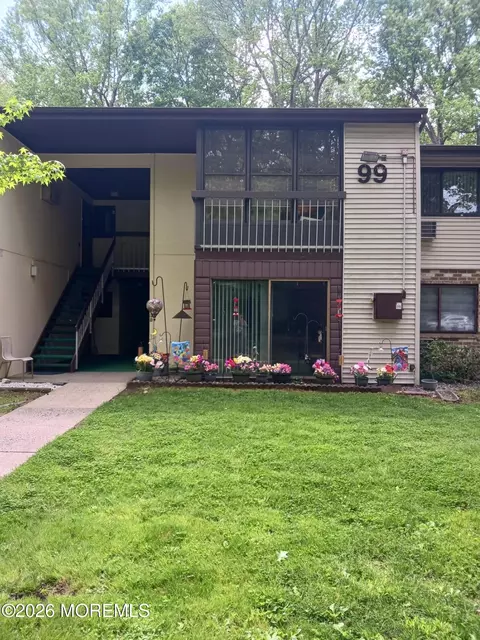 99 Arrowood Rd #J, Manalapan, NJ 07726