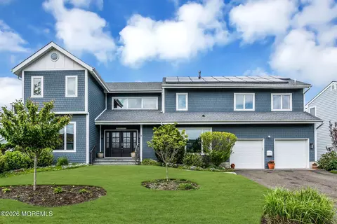 5 Drew Ct, Monmouth Beach, NJ 07750