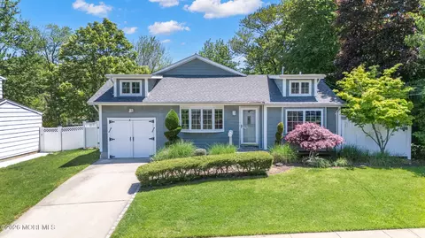 6 Tulip Dr, Old Bridge, NJ 08857