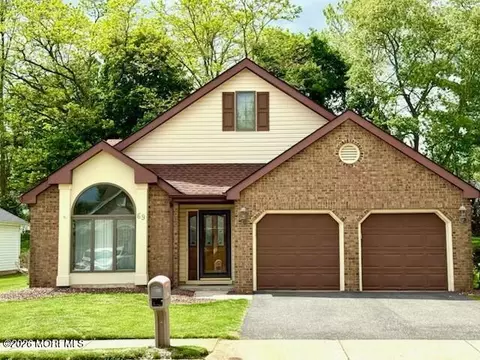 69 Caldwell Ter, Marlboro, NJ 07746