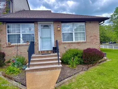 89 Valerie Ct, Brick, NJ 08724