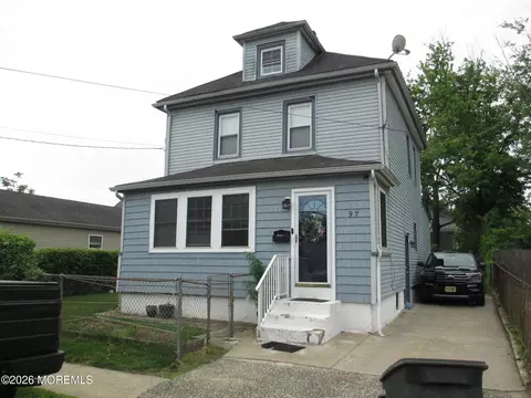 97 Leonard St, Red Bank, NJ 07701