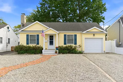 2228 Rogers Rd, Point Pleasant, NJ 08742