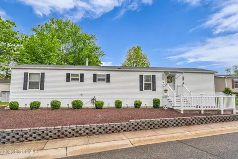 138 Serene Way, Toms River, NJ 08755