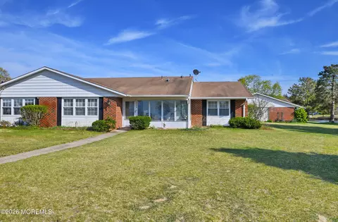 1179 Argyll Cir # B, Lakewood, NJ 08701