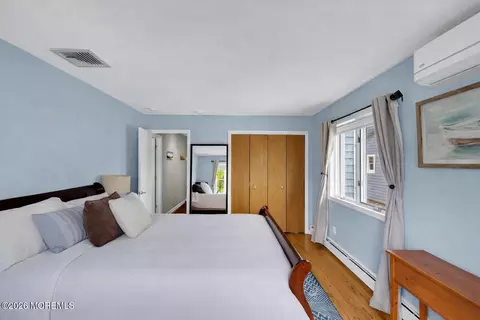 Bedroom - 608 Cedarcrest Dr, Brielle, NJ 08730 photo 4 of 4