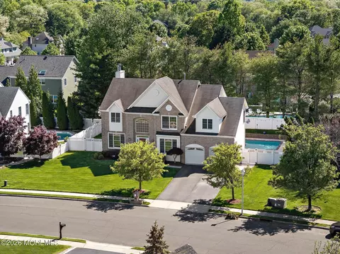 19 Jackson Cir, Asbury Park, NJ 07712