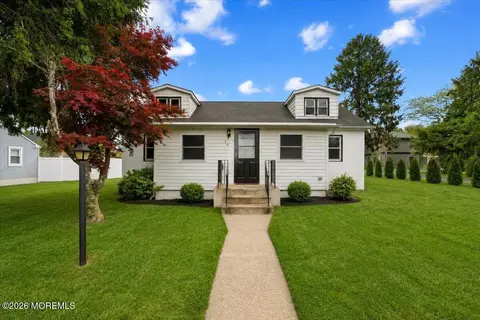 76 Peach St, Tinton Falls, NJ 07724