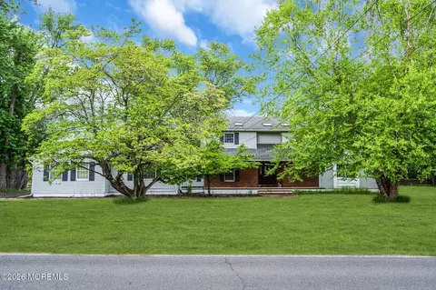 200 Casino Dr, Farmingdale, NJ 07727