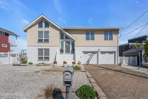 259 Cypress Dr, Bayville, NJ 08721