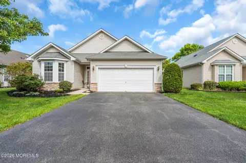 317 Damiano Way, Lakewood, NJ 08701