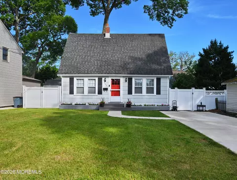 232 Pearce Ave, Point Pleasant, NJ 08742