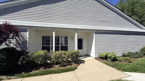 440 Bluebird Dr #440, Monroe, NJ 08831