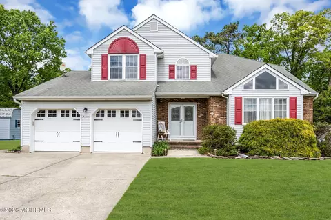 14 Jennifer Dr, Howell, NJ 07731