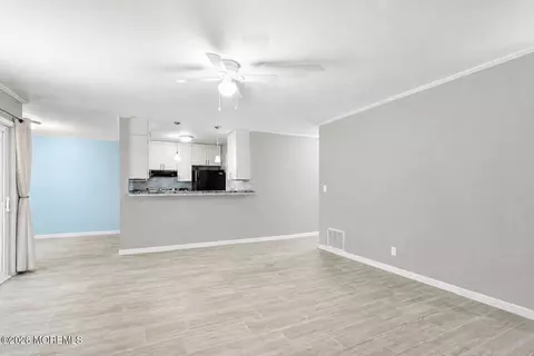 1313 Waters Edge Dr, Toms River, NJ 08753