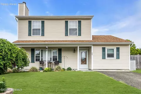 953 Quincy Dr, Brick, NJ 08724