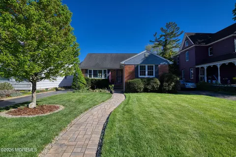 230 River Rd, Red Bank, NJ 07701