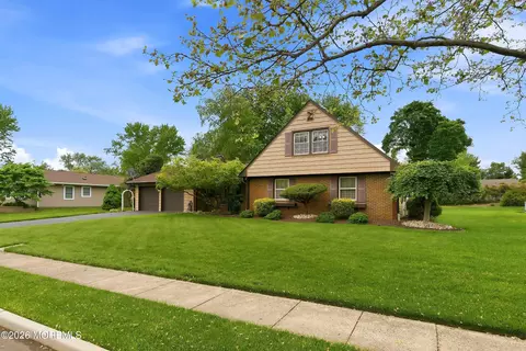 14 Troilus Dr, Old Bridge, NJ 08857