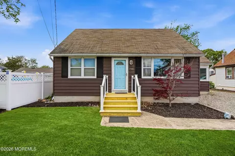 710 Newport Ave, Ocean Gate, NJ 08740