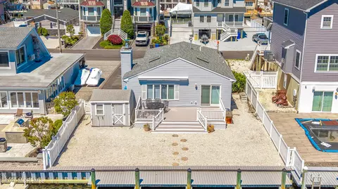 323 Stephan Ave, Toms River, NJ 08753