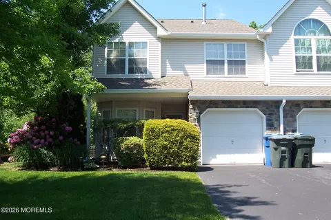 61 Maywood Run, Tinton Falls, NJ 07753