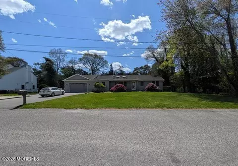 316 Main St, Bayville, NJ 08721