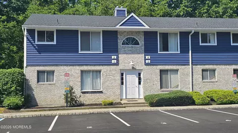 4 Spring Meadow Dr, Tinton Falls, NJ 07724