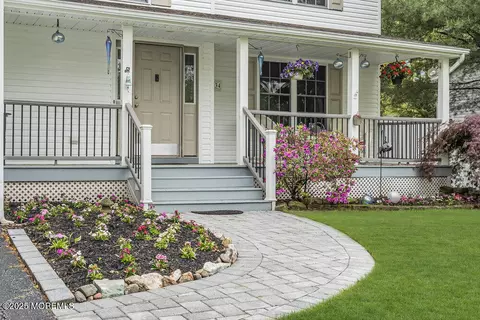 334 E Cape May Ave, Ocean Gate, NJ 08740