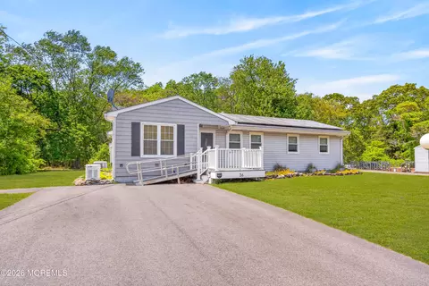 26 Dawn Cypress Ln, Jackson, NJ 08527