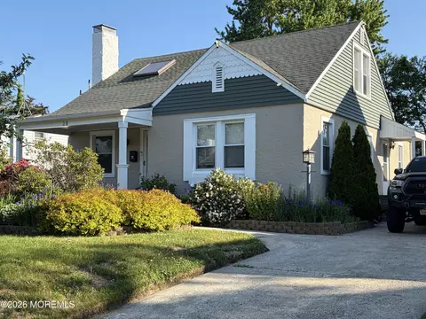 20 3rd Ave, Neptune City, NJ 07753