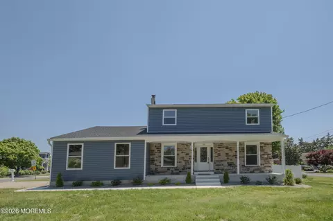 125 N Shore Rd, Marmora, NJ 08223