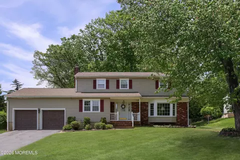 26 Ellen Ct, Ocean, NJ 07712