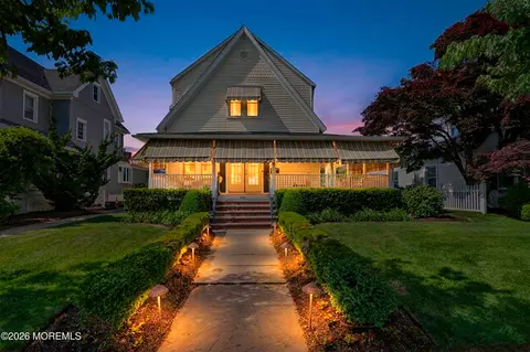 330 Garfield Ave, Avon By The Sea, NJ 07717
