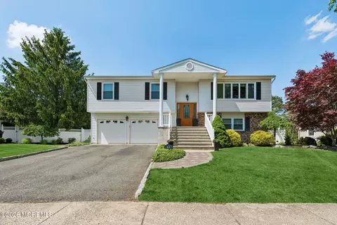 44 Cherry Ln, Howell, NJ 07731