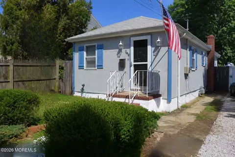 263 Linden Ave, Middletown, NJ 07748