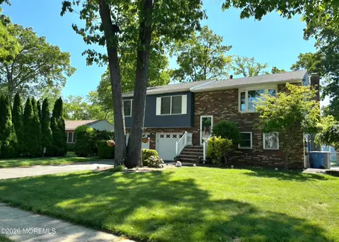 10 Cardinal Dr, Toms River, NJ 08755