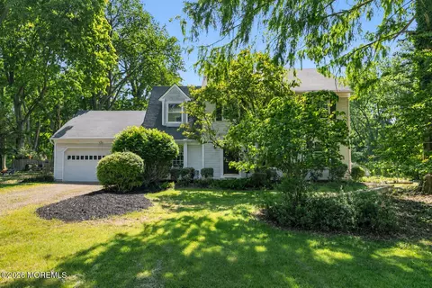 9 New Monmouth Rd, Middletown, NJ 07748