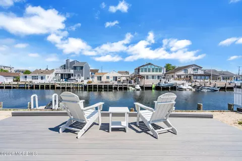 3412 Thistle Ave, Toms River, NJ 08753
