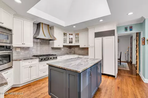 Kitchen - 15 Circle Dr, Rumson, NJ 07760 photo 2 of 3