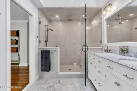 Bath - 15 Circle Dr, Rumson, NJ 07760 photo 1 of 4