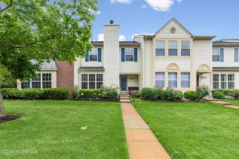 26 Copley Ct #2, Freehold, NJ 07728