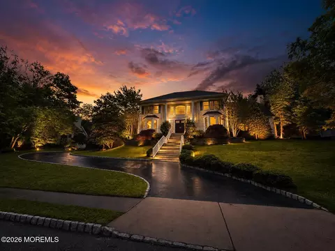 34 Northwoods Rd, Ocean, NJ 07712