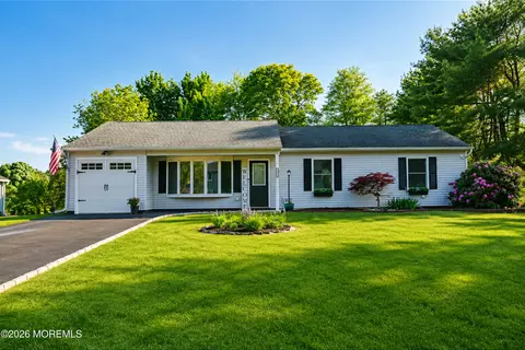 1117 Verdant Rd, Toms River, NJ 08753