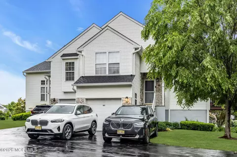 165 Tennis Ct, Belmar, NJ 07719