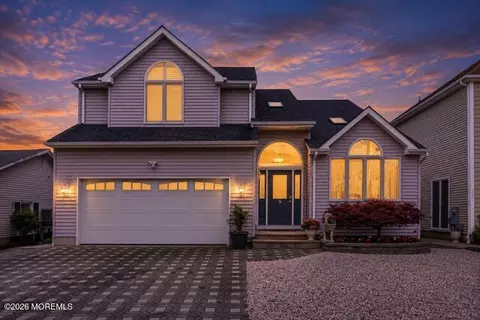 9 Cross Trees Rd, Brick, NJ 08723