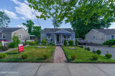 325 W Sylvania Ave, Neptune City, NJ 07753