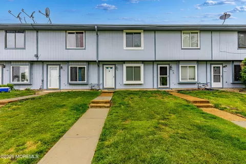 139 Greenwood Loop Rd #653, Brick, NJ 08724